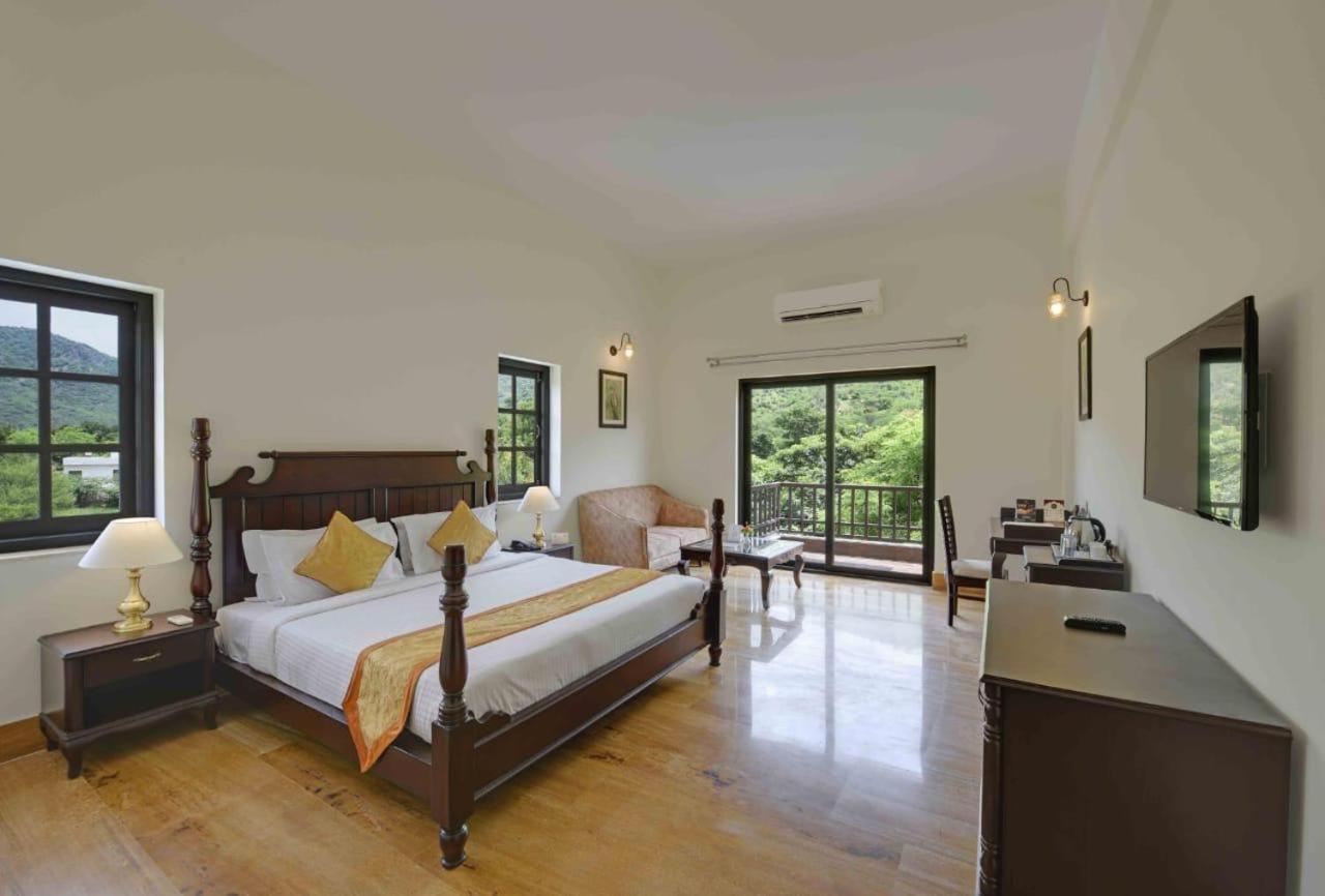 The Hunting Lodge Resort Udaipur - Villas & Pool Dabok Kültér fotó