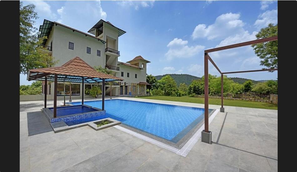 The Hunting Lodge Resort Udaipur - Villas & Pool Dabok Kültér fotó