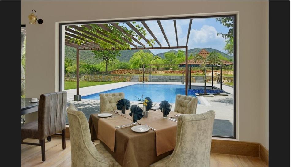 The Hunting Lodge Resort Udaipur - Villas & Pool Dabok Kültér fotó